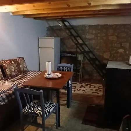 בית נופש House On The Hill!